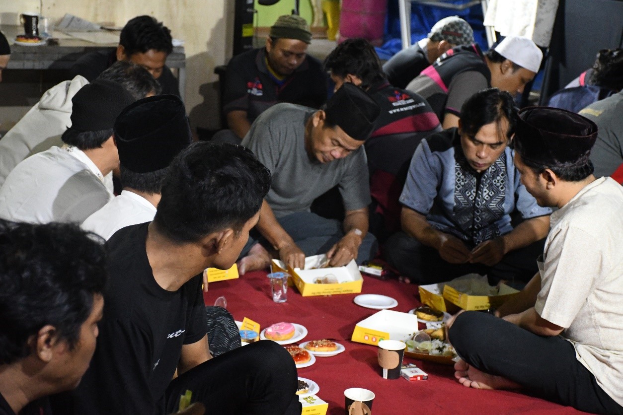 Kebersamaan dalam Keberkahan: Buka Puasa Bersama dan Kegiatan Rutin Tahlil & Yasinan di PT Ekamatra Rizqi Anugrah